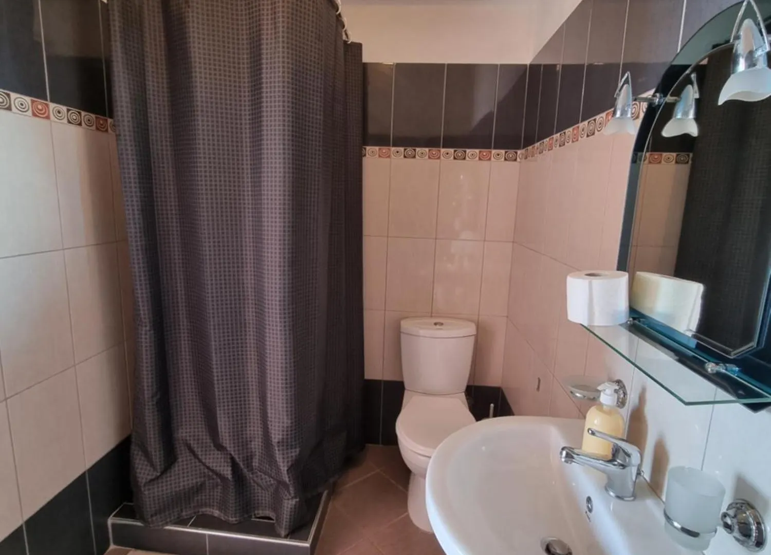 Let Rooms Lukova Hotel